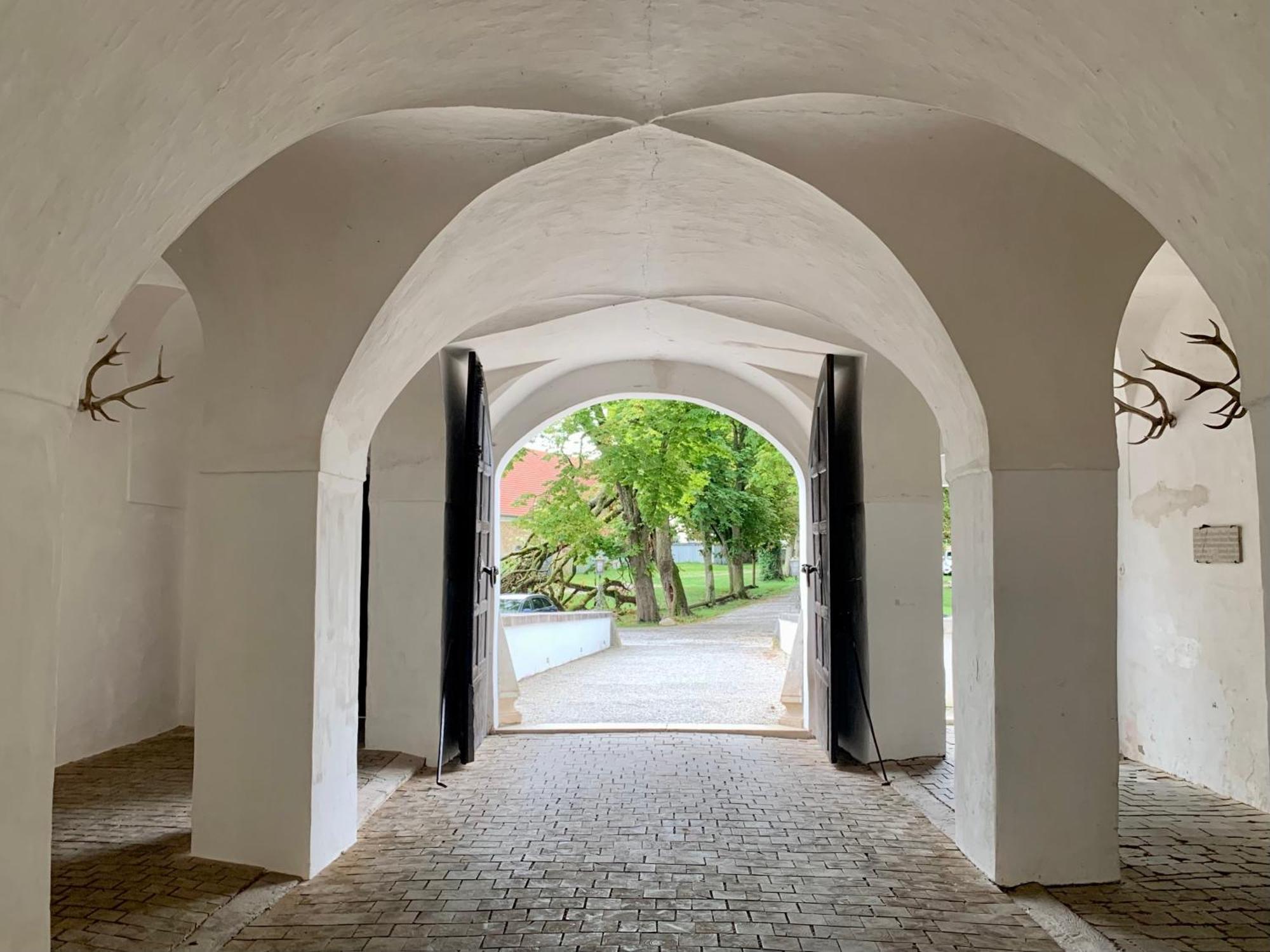 Wohnen Im Wasserschloss Sandizell シュロベンハウゼン エクステリア 写真