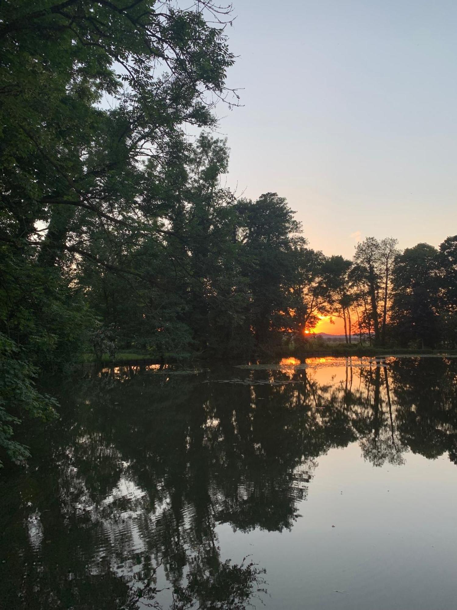 Wohnen Im Wasserschloss Sandizell シュロベンハウゼン エクステリア 写真
